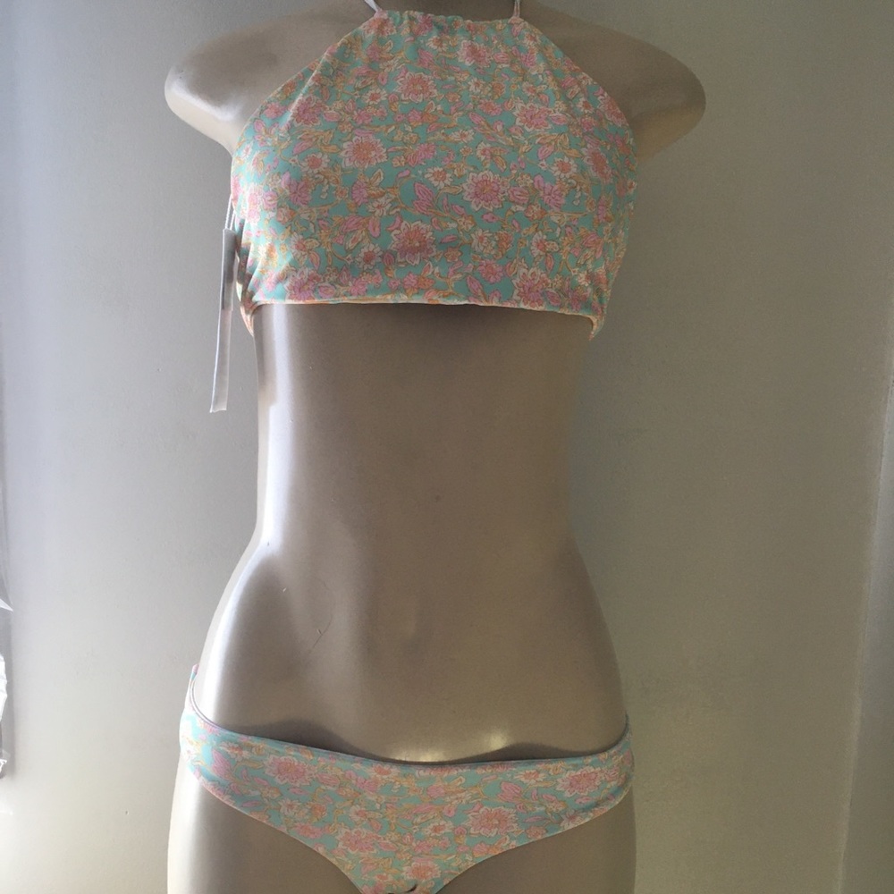 Billabong swimwear
